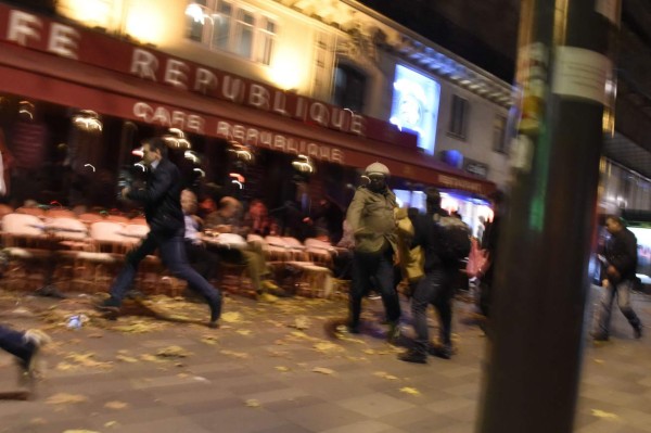 Baño de sangre en París: Se registra otro tiroteo en mall