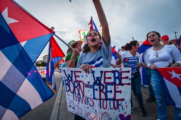 EEUU sanciona a Policía de Cuba y prepara medidas sobre internet