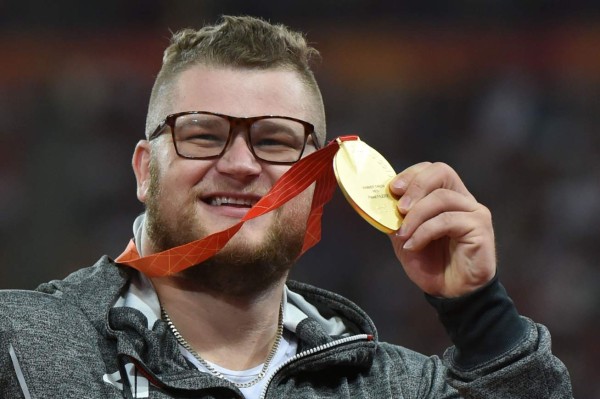 Campeón mundial pagó el taxi con su medalla de oro en borrachera