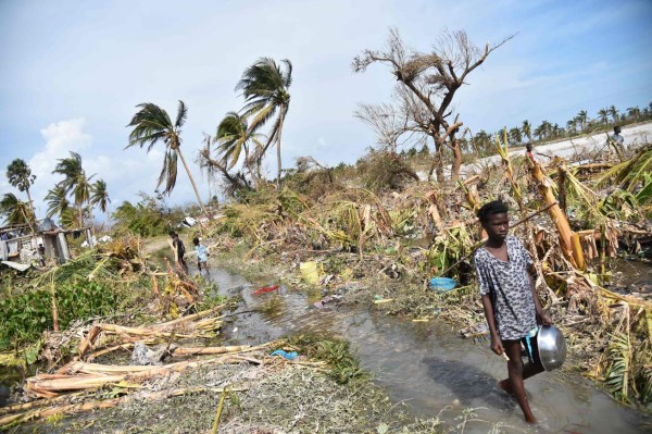 Haití, de luto por huracán Matthew, empieza a recibir ayuda para víctimas