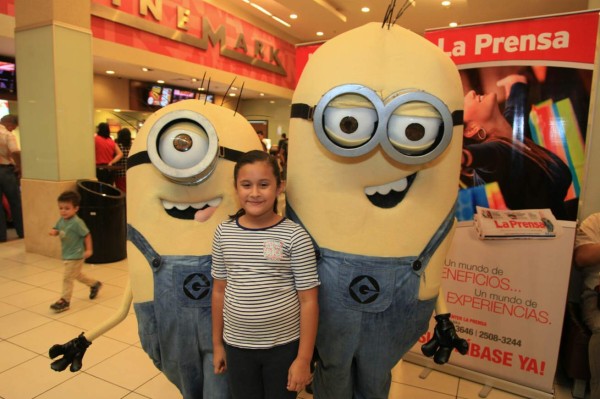 Los minions enamoran a niños y adultos en premier