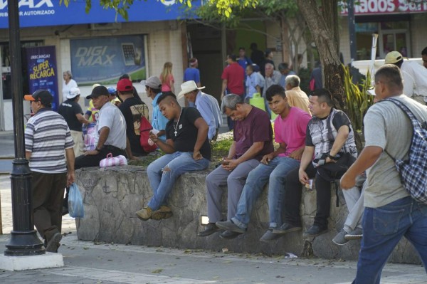 Más de 240,000 hondureños buscan empleo sin tener éxito, según OIT