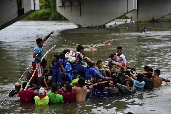 Entre la esperanza y la desesperación, miles de hondureños intentan llegar a México