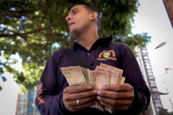 Maduro ordena el cierre de la frontera con Colombia