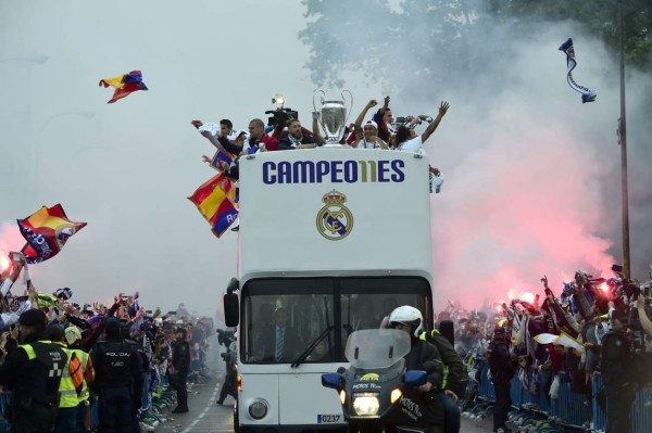 Real Madrid celebra la Undécima con sus aficionados en Cibeles