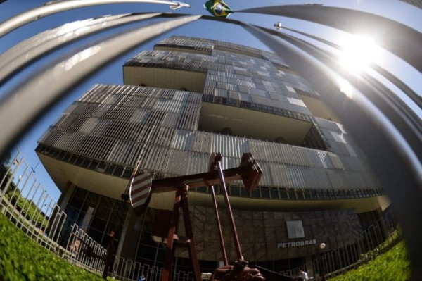 Brasil: Acusados de corrupción en Petrobras devolverán 165 millones de dólares
