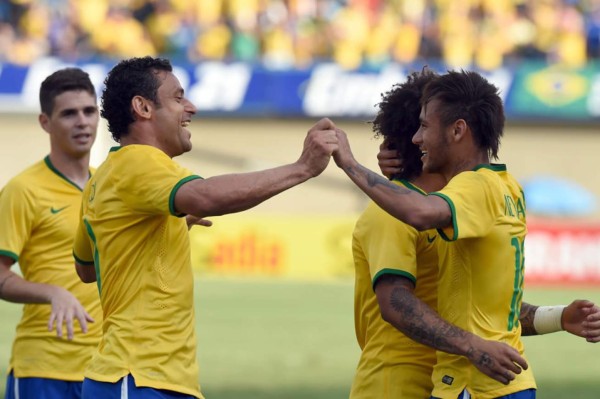 Brasil humilló a Panamá con un brillante Neymar