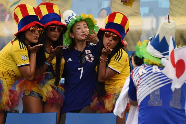 Colombia: Las chicas en minifaldas que causan sensación