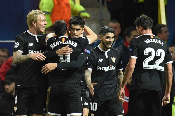 Sevilla da el batacazo y elimina al Manchester United de la Champions