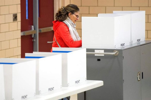 Comienzan primarias del 'Supermartes' en EUA