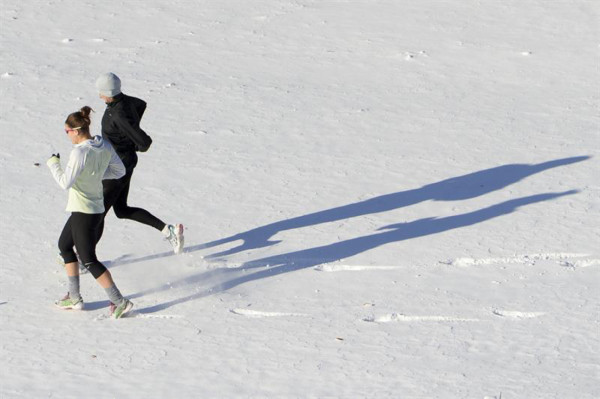 Tormenta de nieve deja nueve muertos y trae frío glacial a EUA