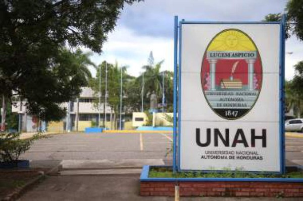 Maestros por hora de la UNAH denuncian falta de pago del segundo período académico