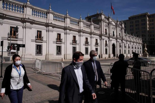 Chile registra el mayor aumento de contagios en un día con 888 nuevos casos