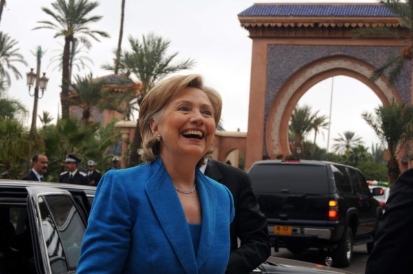 Clinton avista la puerta de la Casa Blanca tras último debate