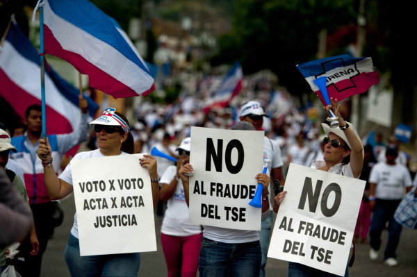 Exguerrillero Sánchez Cerén gana la presidencia de El Salvador&nbsp;