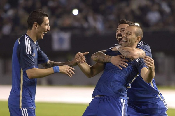 Argentina golea a Trinidad y Tobago sin brillar y con un Messi apagado