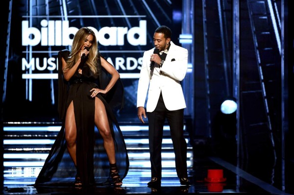 Hondureño narra los Billboard para TNT