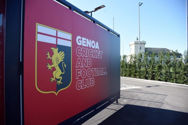 El Genoa confirma que 17 jugadores de su plantilla siguen contagiados de coronavirus