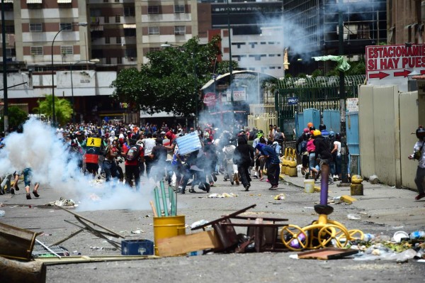 Paro cívico en Venezuela deja al menos dos muertos