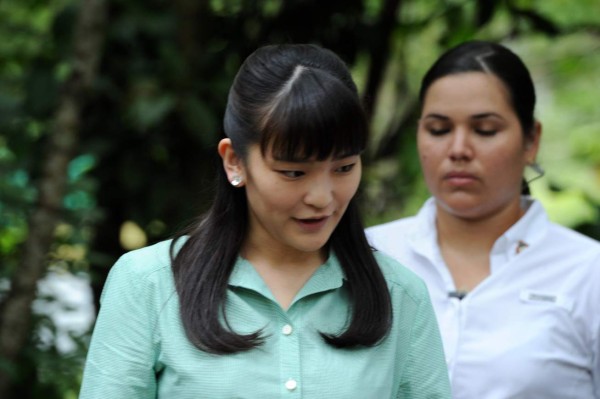 Princesa Mako visita el parque Arqueológico Copán Ruinas