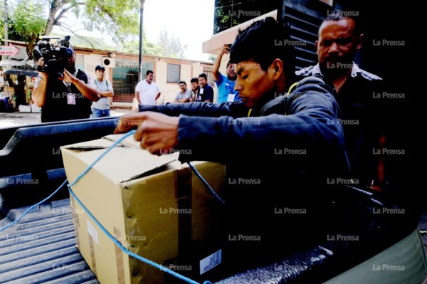 Bebé de dos meses muere tras aplicarle una vacuna, denuncian sus padres