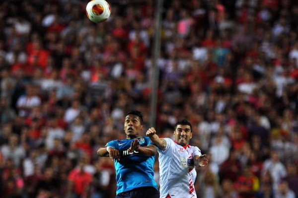 Sevilla se da un festín ante un desconocido Porto y pasa a semifinales