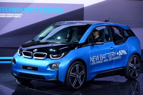 Autos eléctricos se abren espacio en el Salón de París