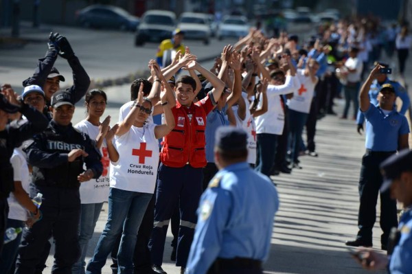 Cadena humana le dice sí a la vida y un alto a la violencia en Honduras