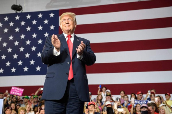 Trump planea limitar la inmigración legal a EEUU