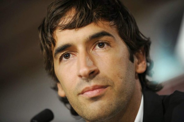 Raúl González jugará con el Cosmos y dirigirá academia juvenil