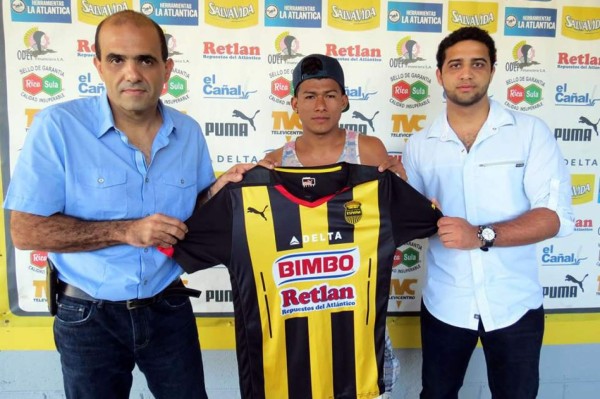 Real España anuncia fichaje del 'Chino' López