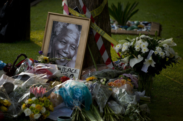 Habilitan 3 estadios para seguir las honras fúnebres de Nelson Mandela