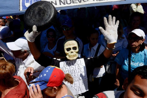 Oposición y chavismo miden fuerzas