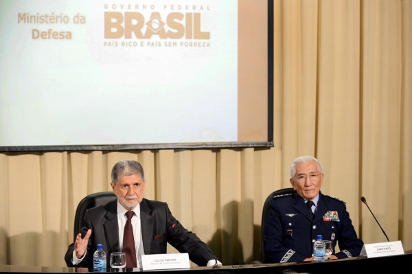 Brasil comprará 36 aviones de caza suecos