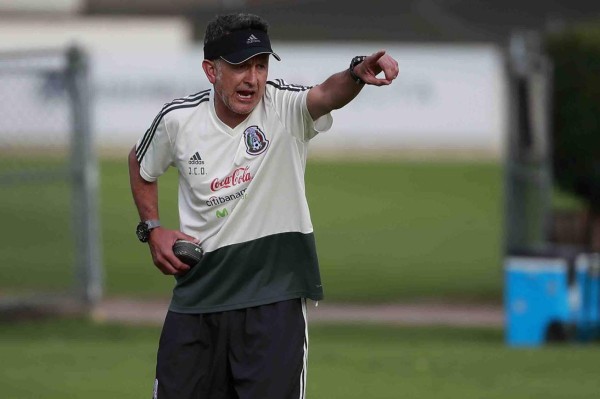 México: Entrenador JC Osorio deja fuera del Mundial a tres futbolistas