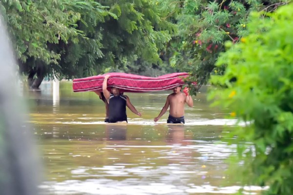 El Ulúa inunda Urraco, pese a que El Cajón no hizo descarga