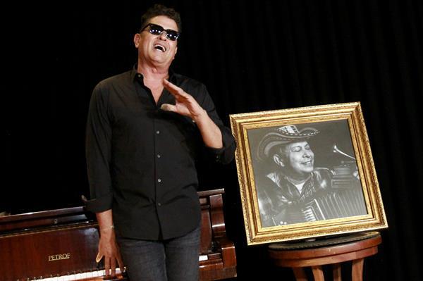 Carlos Vives y La Provincia dan último adiós a su acordeonista