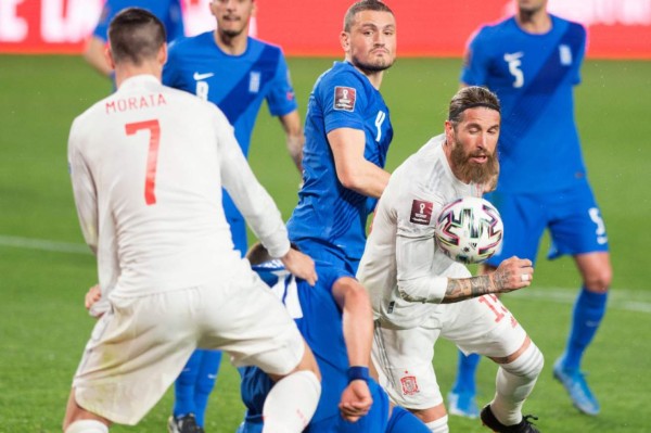 Grecia, próximo rival de Honduras, amarga a España en el inicio de las eliminatorias europeas