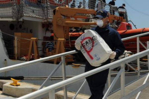 Descargan en Miami $110 millones en cocaína incautada en el Caribe