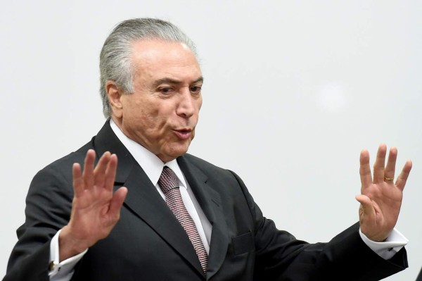 Supremo analiza demanda que pide juicio político contra Temer