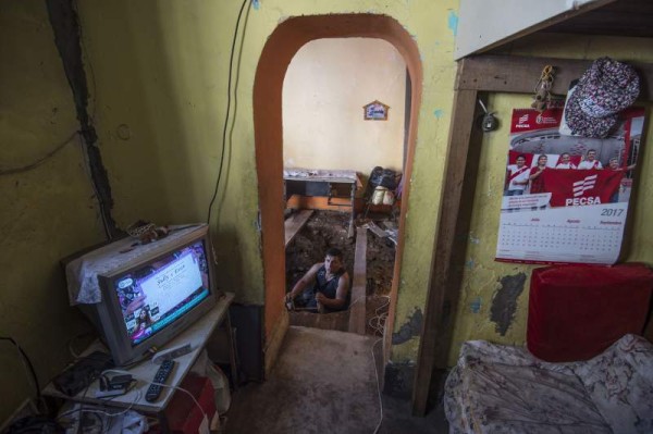 Diariamente veía como entraban trabajadores a casa de su vecina, pero no sospechó lo que estaba ocurriendo.