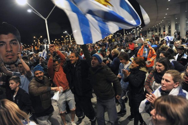 Aún no se conoce la hora en que Luis Suárez regresa a Uruguay