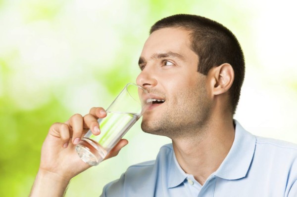 Al estar hidratado mejorará su cerebro