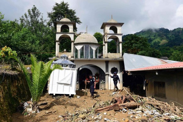 Ascienden a 45 los muertos por Earl en México