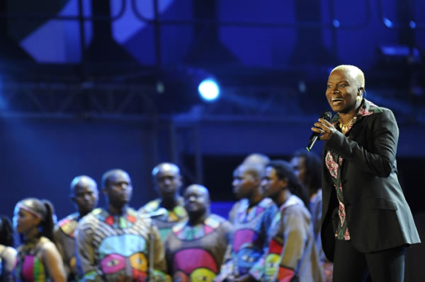 Shakira y Juanes abren la fiesta en Sudáfrica