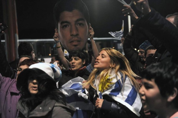 Aún no se conoce la hora en que Luis Suárez regresa a Uruguay
