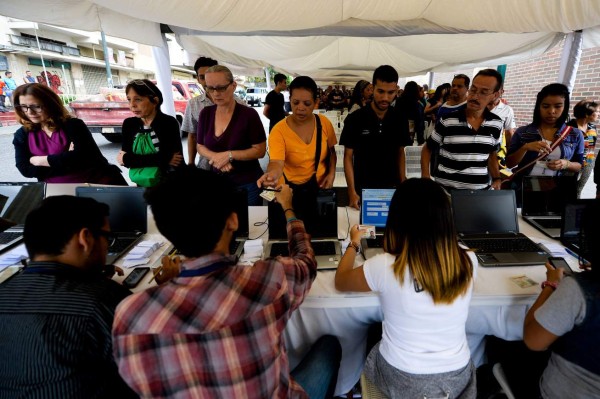 Venezuela inicia proceso para sacar a Maduro del poder