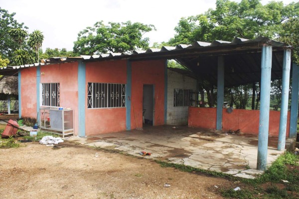 Hallan 28 cadáveres en fosa clandestina en México