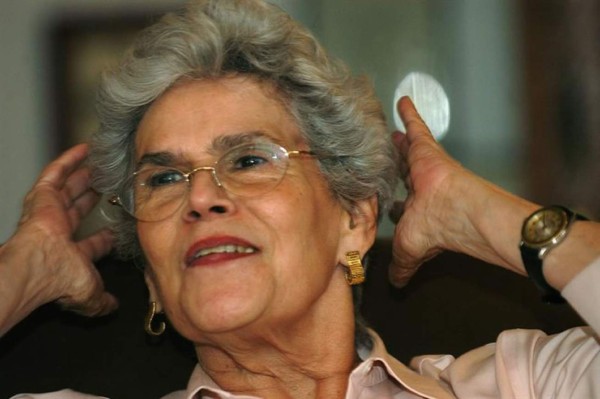 Violeta Barrios, expresidenta de Nicaragua, en cuidados intensivos por una embolia