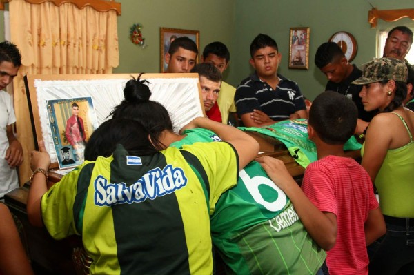 Sánchez 'se fue solo con el pasaje a hacer la prueba con Marathón”